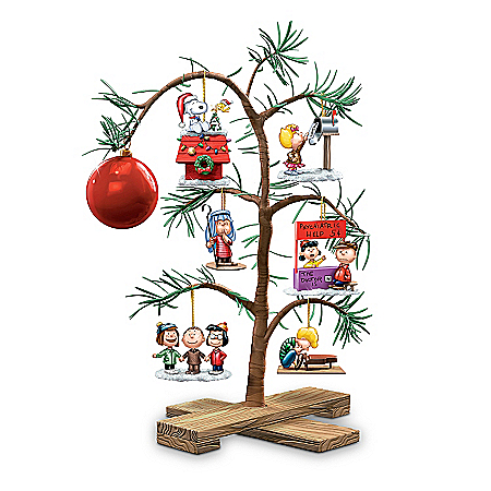 PEANUTS Classic Holiday Memories Tabletop Tree